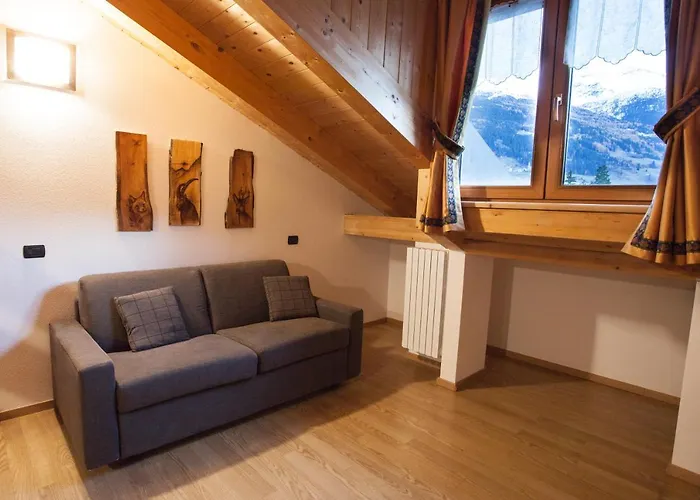 Aparthotel Lareit 4*