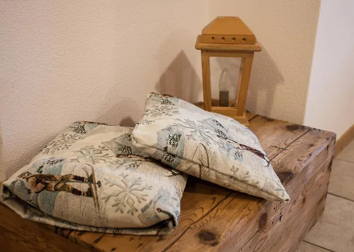 Lareit מלון דירות 4*