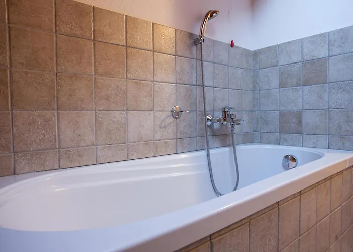 アパートホテル Lareit ボルミオ